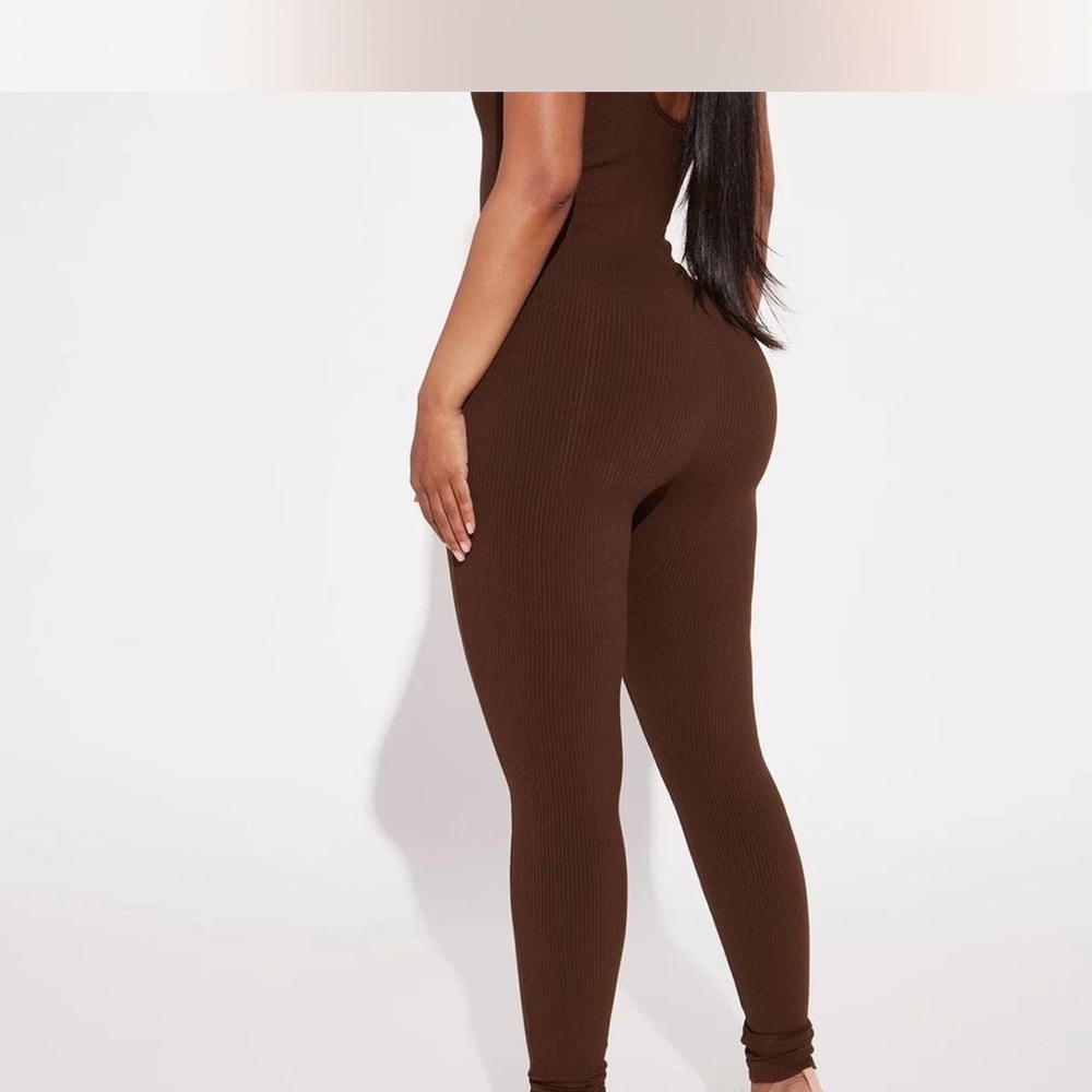 NWOT Fashion Nova Brown Ribbed Knit Jumpsuit - Picture 3 of 3